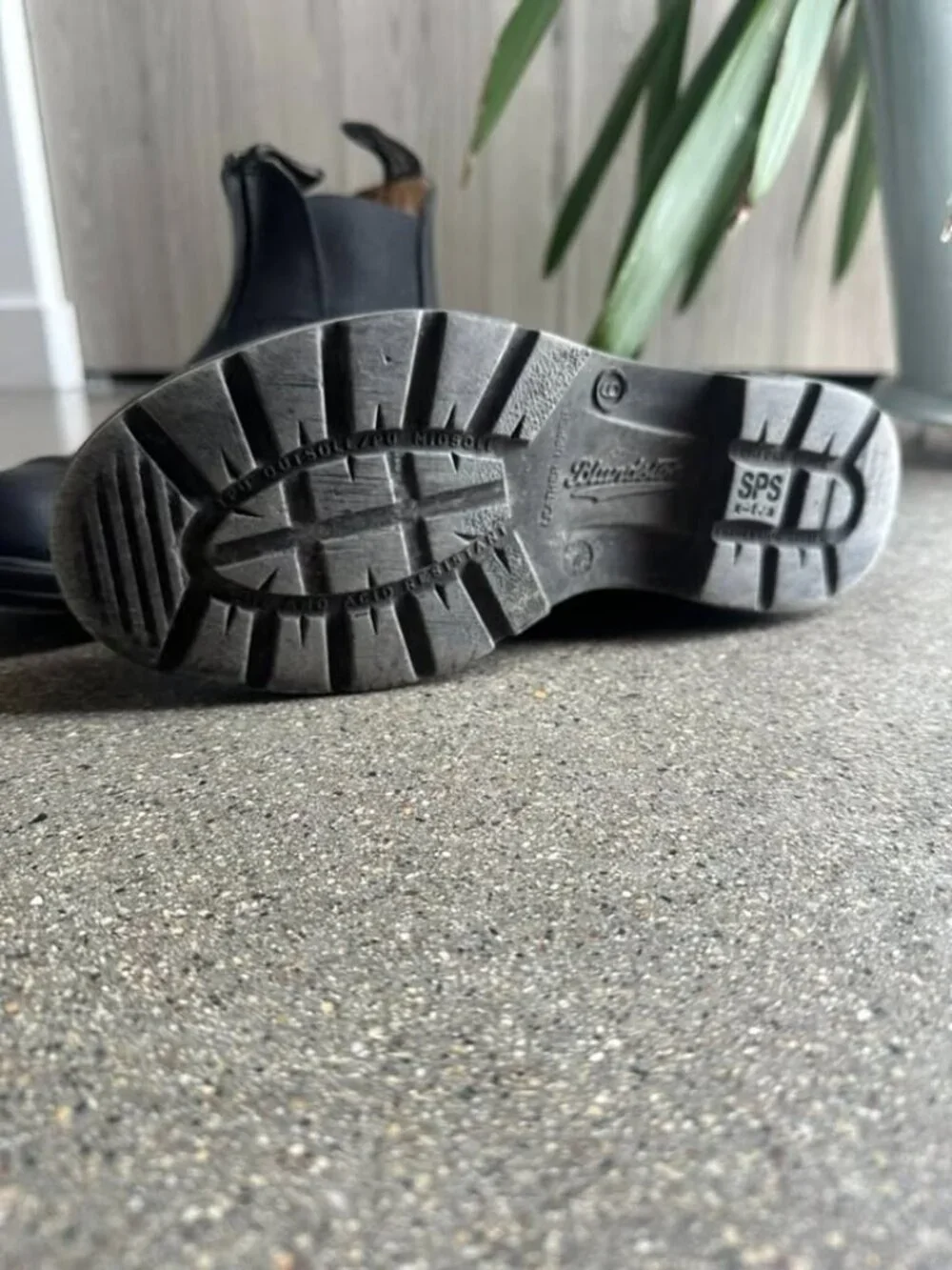 Blundstone - Pebbled Leather - 6 US Mens - Picture 3 of 4